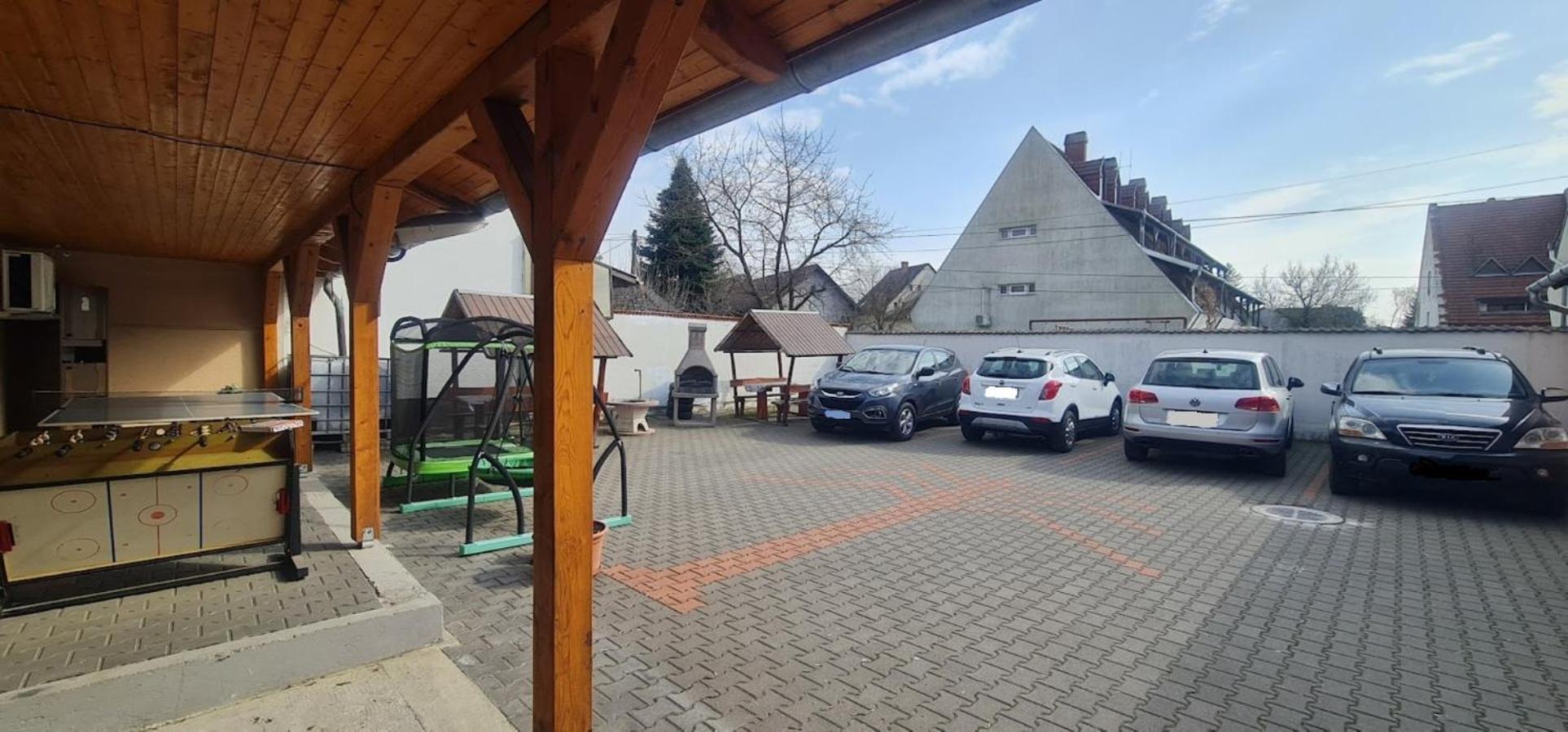 Oazis Apartman Harkány Eksteriør bilde
