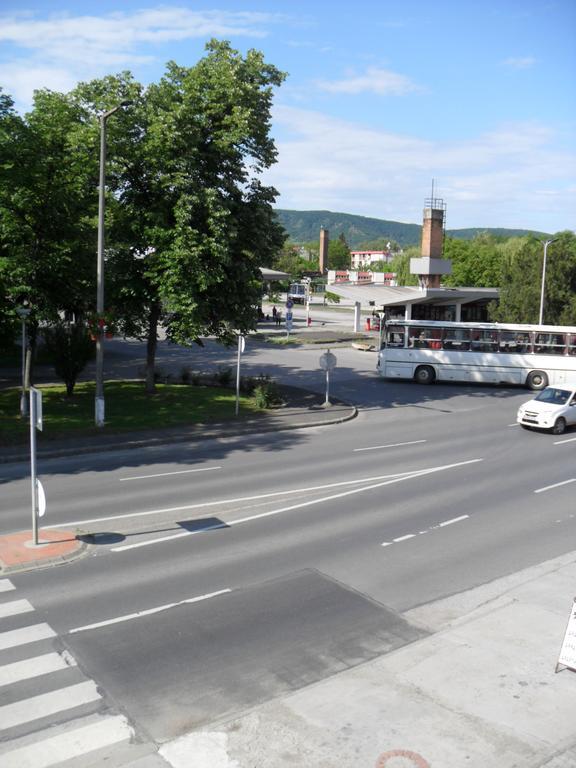 Oazis Apartman Harkány Eksteriør bilde